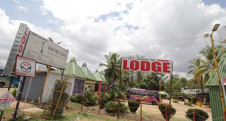 Nisarga Drive Inn Motel, Coorg 3